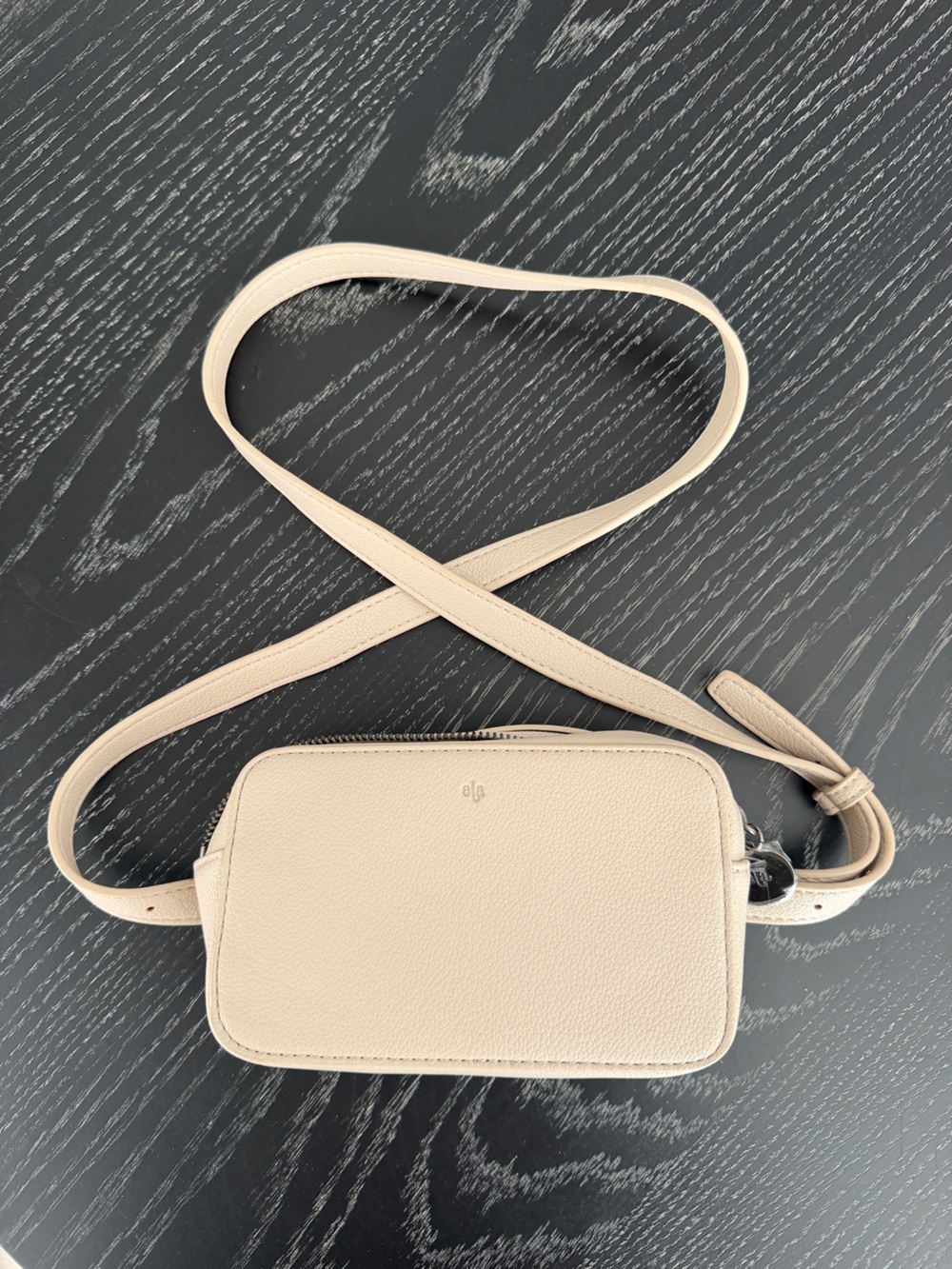 Minimalist Cream Leather Crossbody Bag with Adjustable Strap